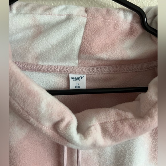 Old Navy Cropped Microfleece Funnel-Neck Sweatshirt - Picture 4 of 4